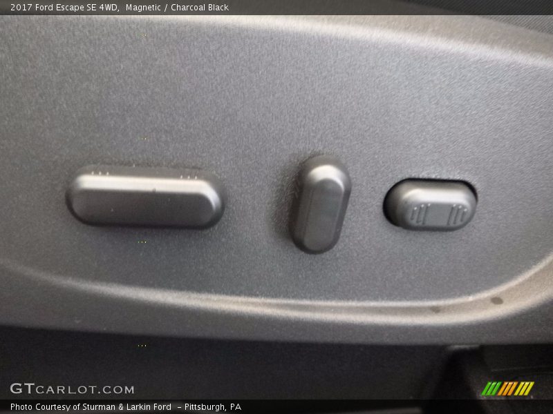 Magnetic / Charcoal Black 2017 Ford Escape SE 4WD