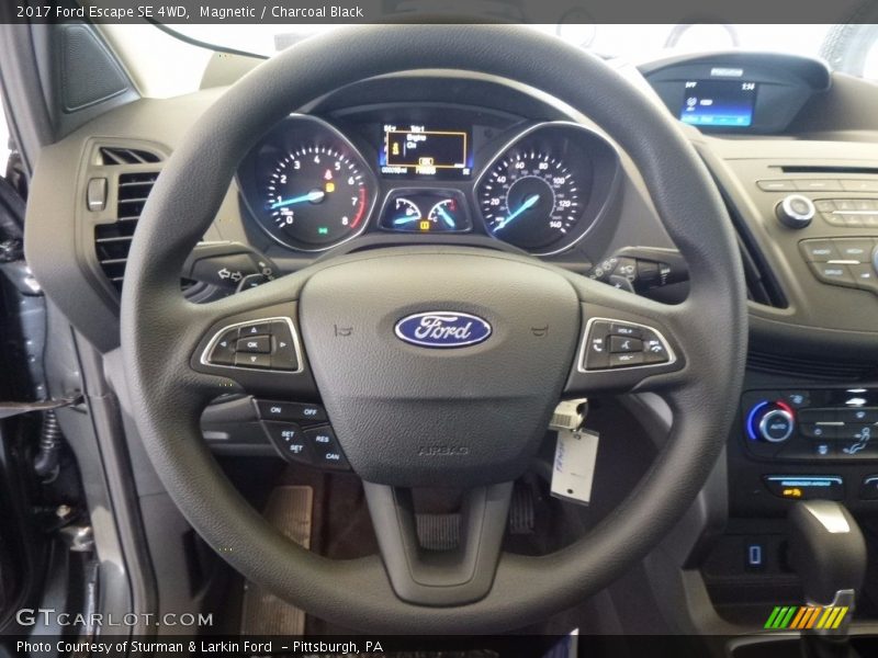 Magnetic / Charcoal Black 2017 Ford Escape SE 4WD