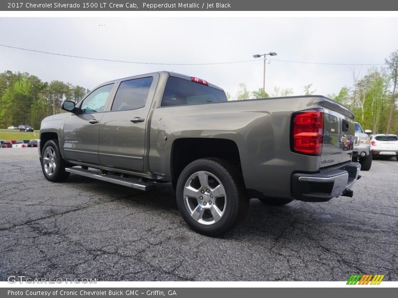 Pepperdust Metallic / Jet Black 2017 Chevrolet Silverado 1500 LT Crew Cab