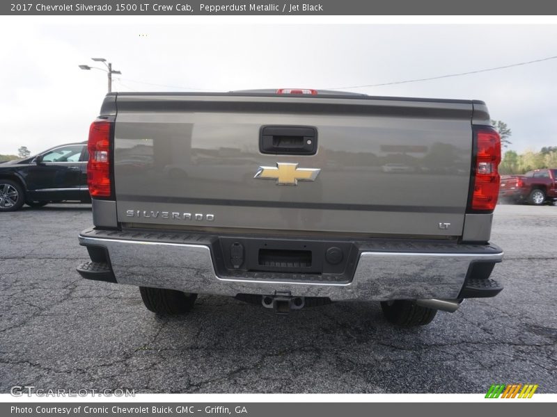 Pepperdust Metallic / Jet Black 2017 Chevrolet Silverado 1500 LT Crew Cab