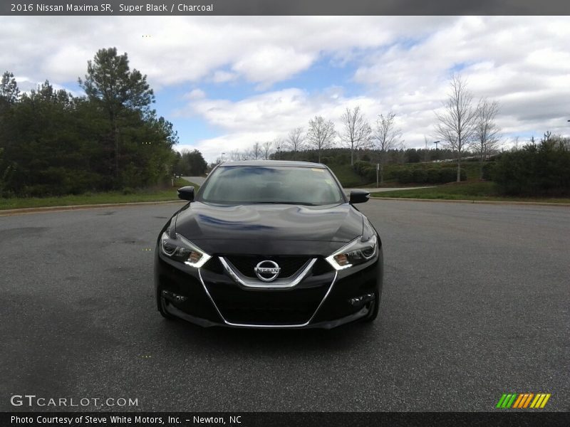Super Black / Charcoal 2016 Nissan Maxima SR
