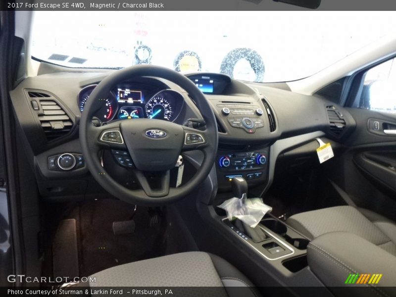Magnetic / Charcoal Black 2017 Ford Escape SE 4WD