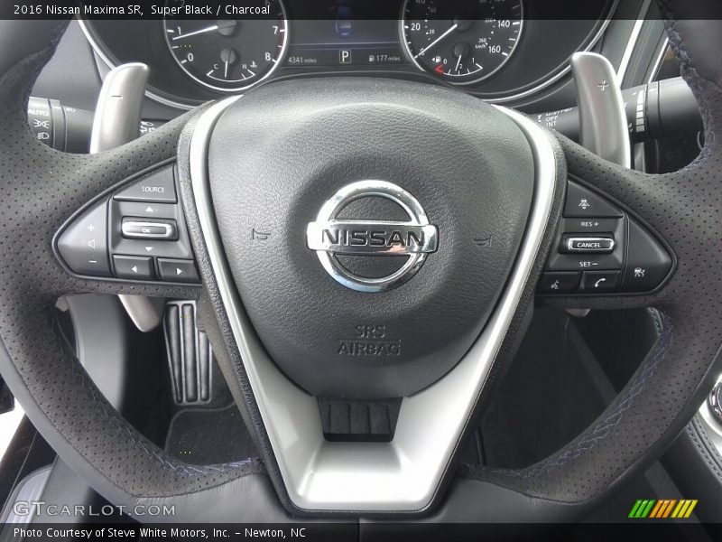 Super Black / Charcoal 2016 Nissan Maxima SR