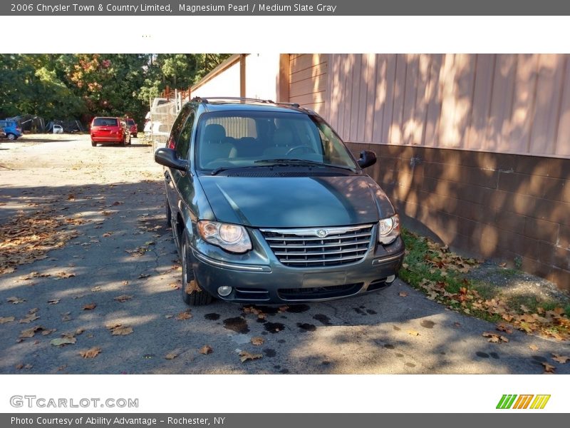 Magnesium Pearl / Medium Slate Gray 2006 Chrysler Town & Country Limited