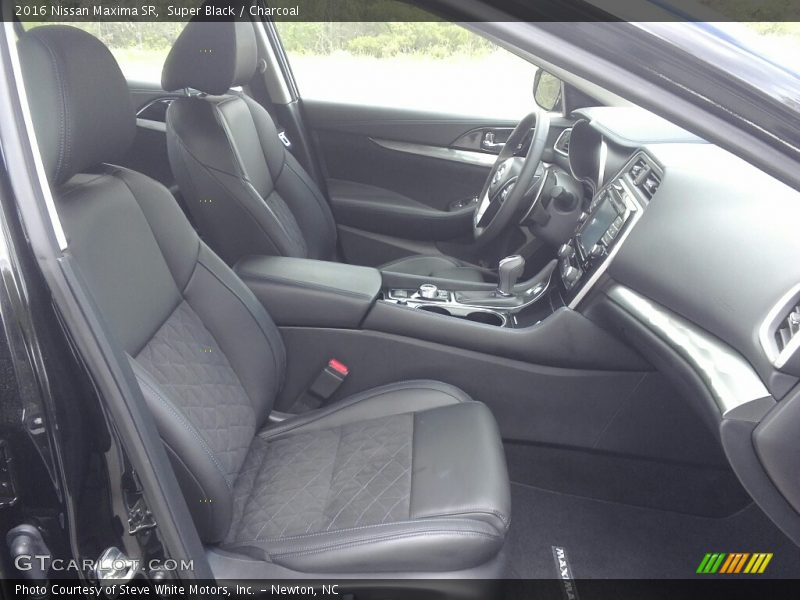 Super Black / Charcoal 2016 Nissan Maxima SR