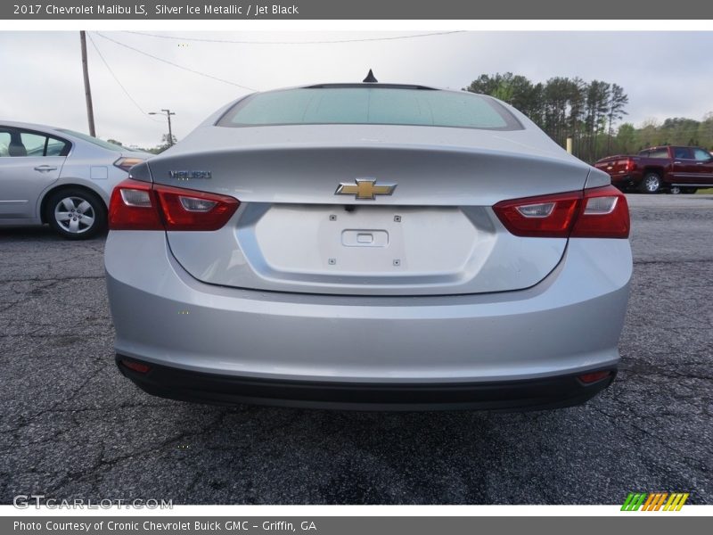 Silver Ice Metallic / Jet Black 2017 Chevrolet Malibu LS