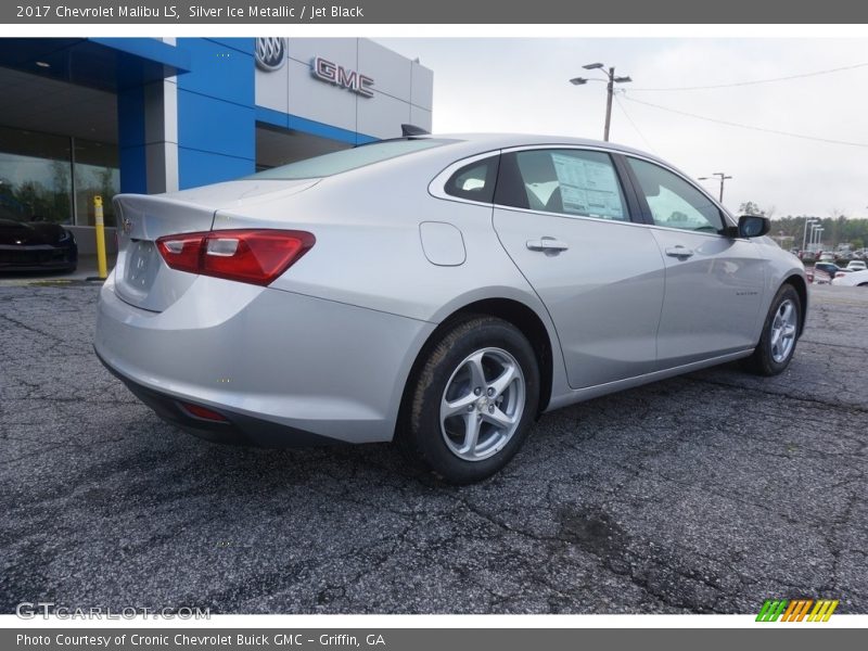 Silver Ice Metallic / Jet Black 2017 Chevrolet Malibu LS