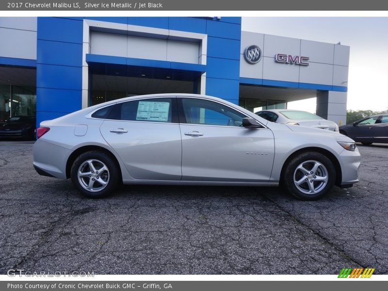 Silver Ice Metallic / Jet Black 2017 Chevrolet Malibu LS