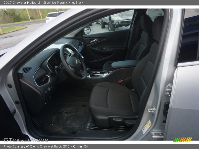 Silver Ice Metallic / Jet Black 2017 Chevrolet Malibu LS