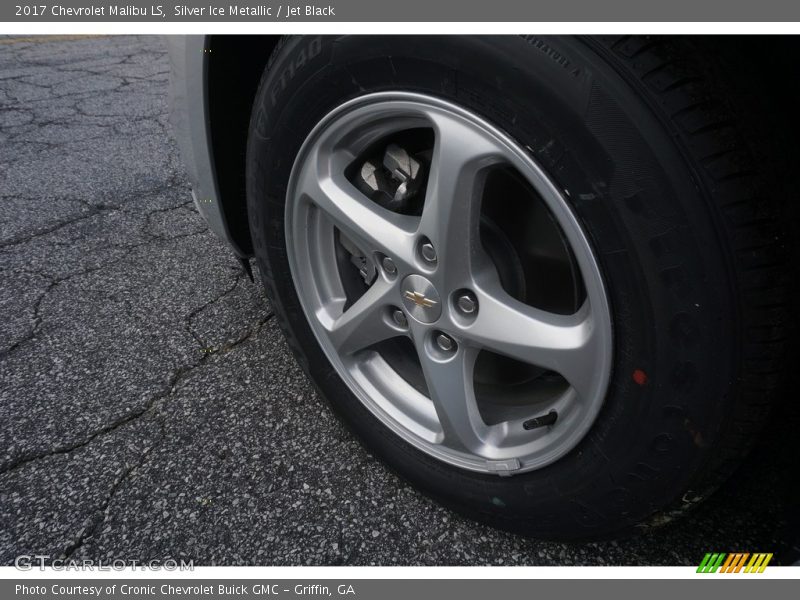 Silver Ice Metallic / Jet Black 2017 Chevrolet Malibu LS