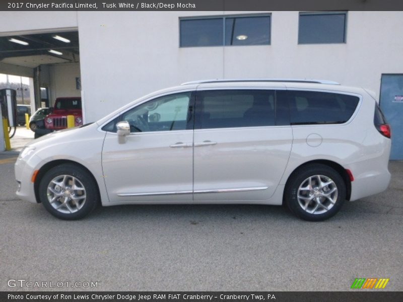 Tusk White / Black/Deep Mocha 2017 Chrysler Pacifica Limited