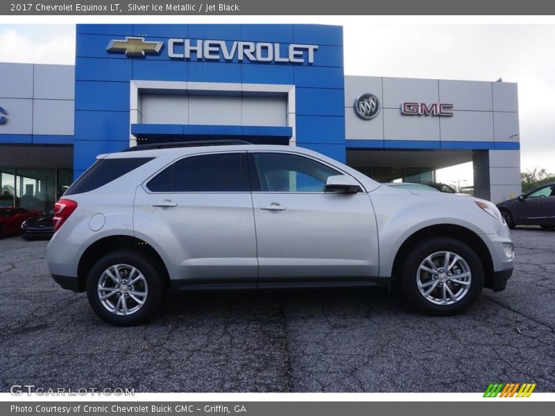 Silver Ice Metallic / Jet Black 2017 Chevrolet Equinox LT