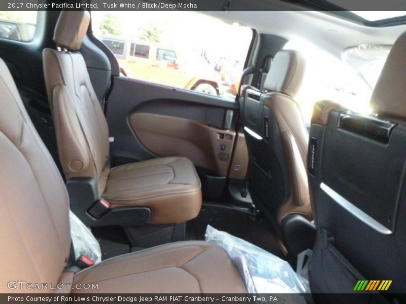 Tusk White / Black/Deep Mocha 2017 Chrysler Pacifica Limited
