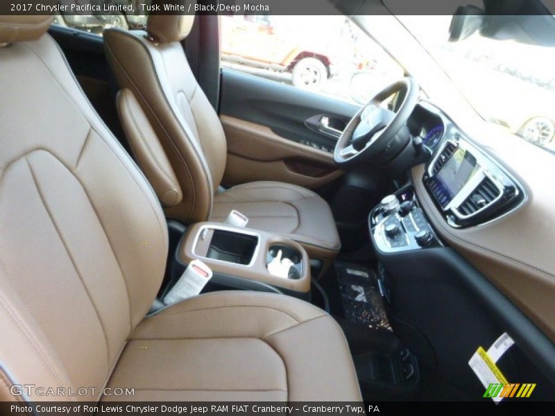 Tusk White / Black/Deep Mocha 2017 Chrysler Pacifica Limited