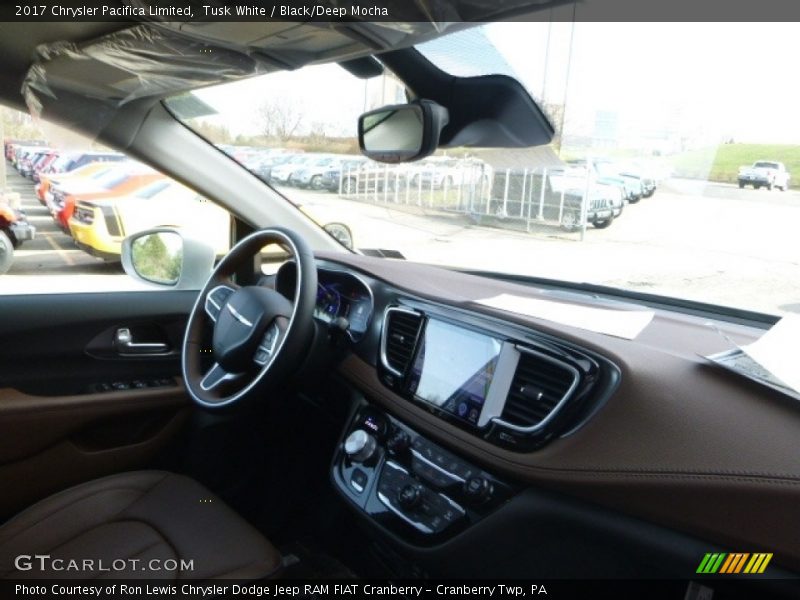 Tusk White / Black/Deep Mocha 2017 Chrysler Pacifica Limited