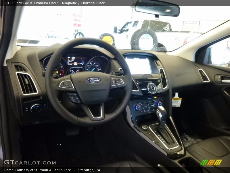 Magnetic / Charcoal Black 2017 Ford Focus Titanium Hatch