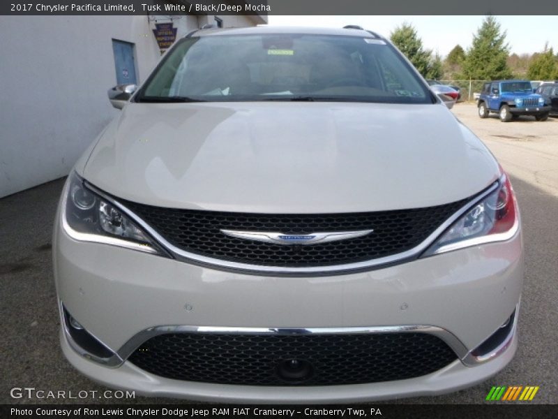 Tusk White / Black/Deep Mocha 2017 Chrysler Pacifica Limited