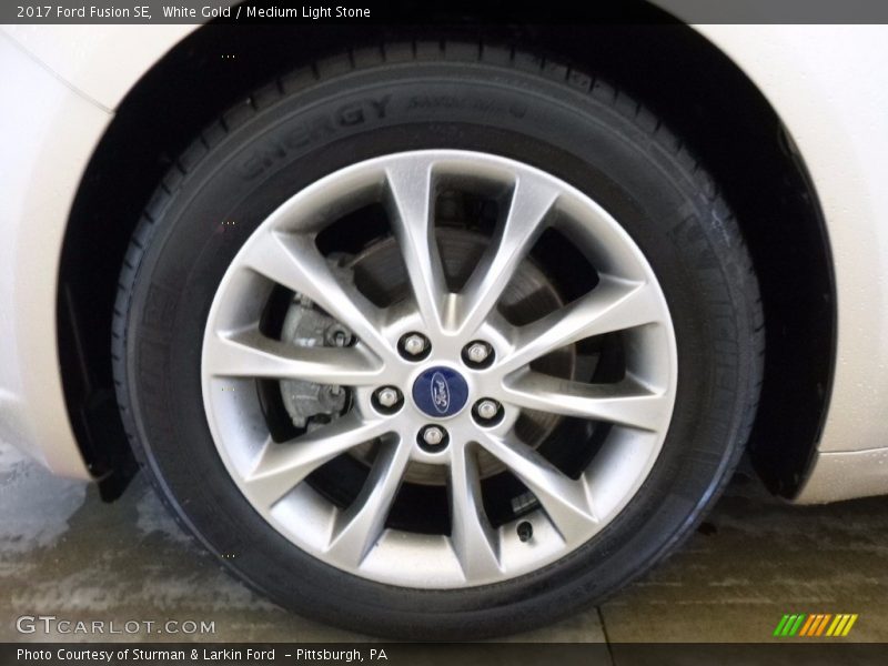 White Gold / Medium Light Stone 2017 Ford Fusion SE