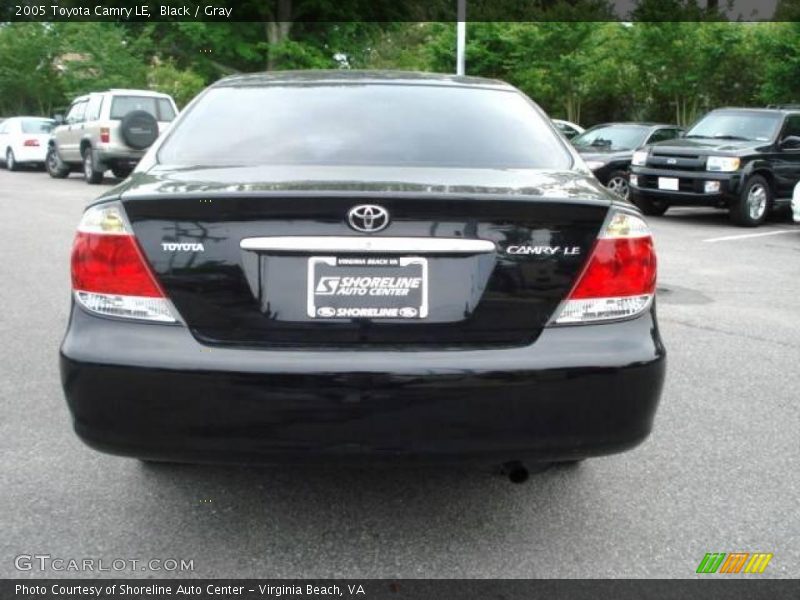 Black / Gray 2005 Toyota Camry LE
