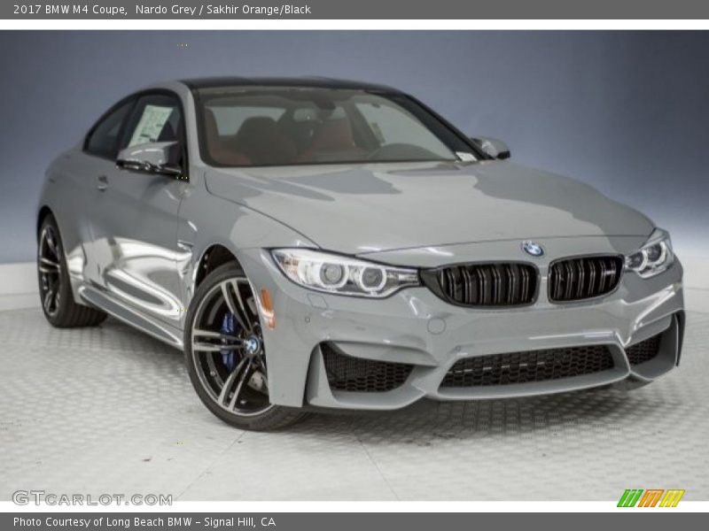 Front 3/4 View of 2017 M4 Coupe