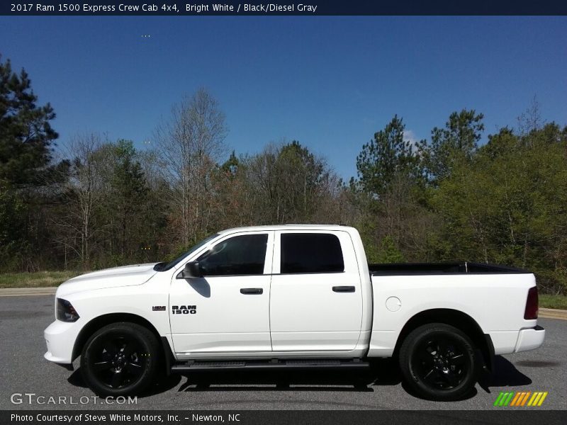 Bright White / Black/Diesel Gray 2017 Ram 1500 Express Crew Cab 4x4