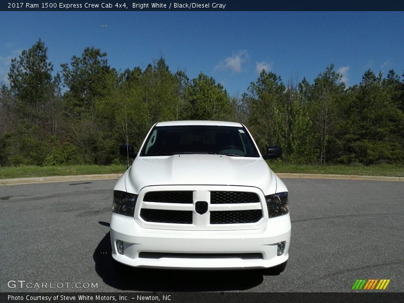 Bright White / Black/Diesel Gray 2017 Ram 1500 Express Crew Cab 4x4