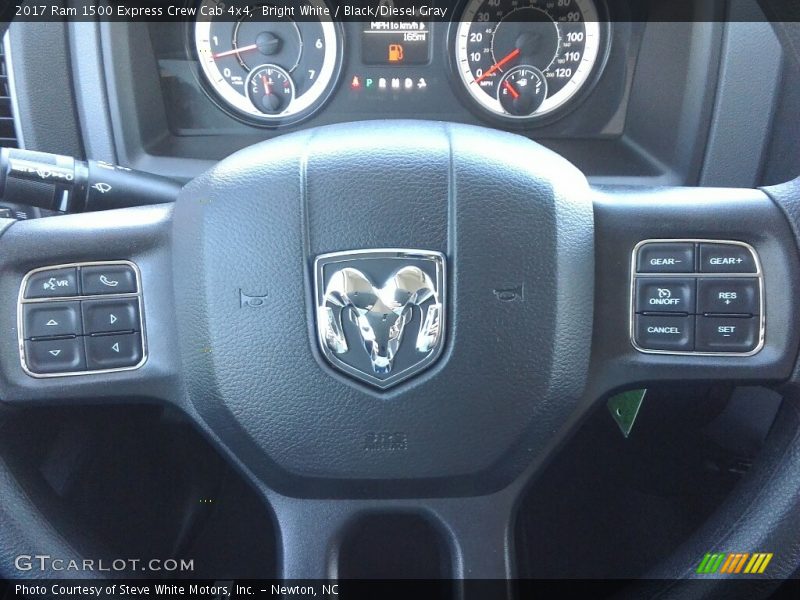 Bright White / Black/Diesel Gray 2017 Ram 1500 Express Crew Cab 4x4