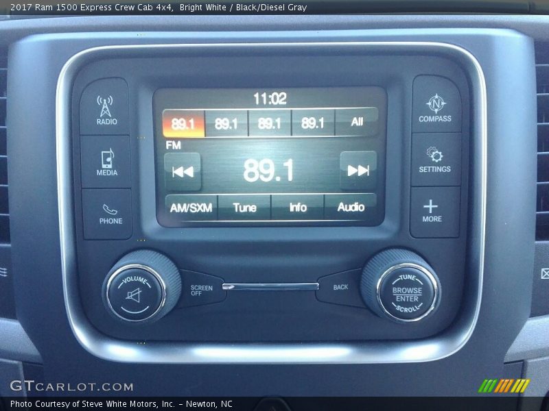 Bright White / Black/Diesel Gray 2017 Ram 1500 Express Crew Cab 4x4