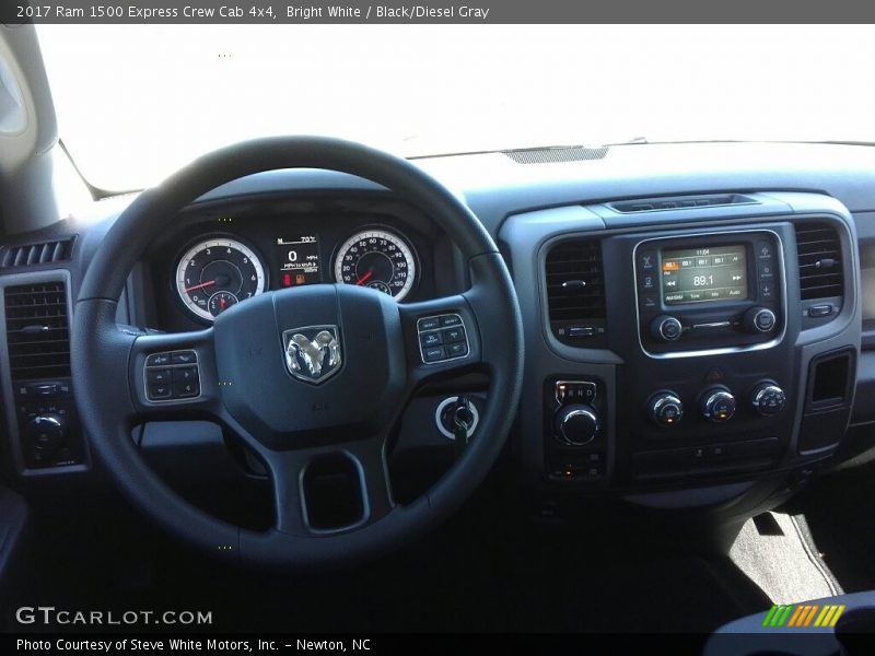 Bright White / Black/Diesel Gray 2017 Ram 1500 Express Crew Cab 4x4