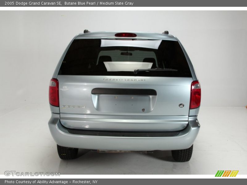 Butane Blue Pearl / Medium Slate Gray 2005 Dodge Grand Caravan SE