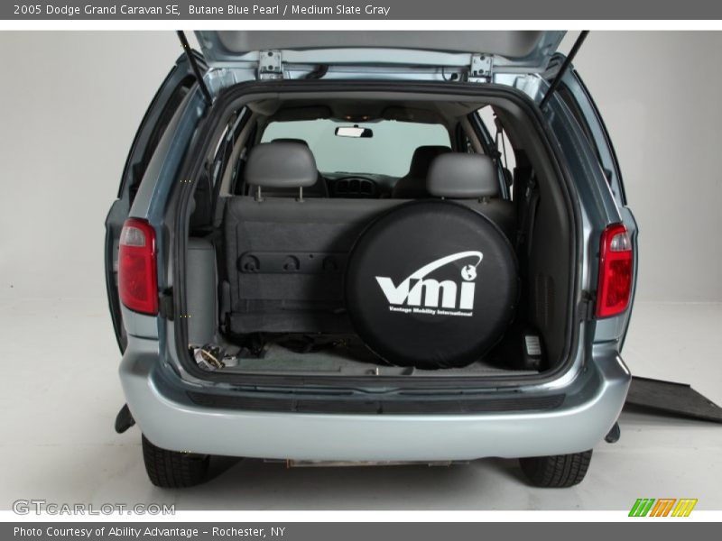 Butane Blue Pearl / Medium Slate Gray 2005 Dodge Grand Caravan SE