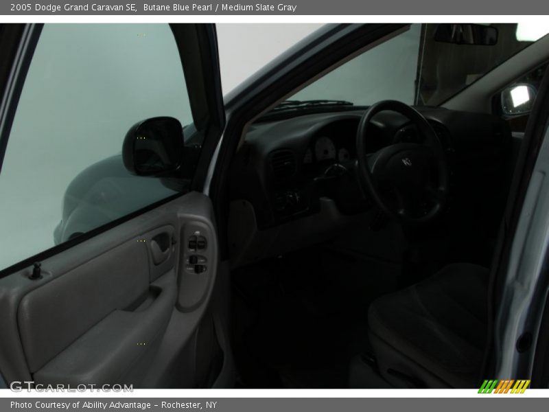Butane Blue Pearl / Medium Slate Gray 2005 Dodge Grand Caravan SE