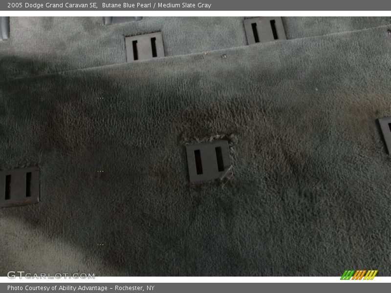 Butane Blue Pearl / Medium Slate Gray 2005 Dodge Grand Caravan SE