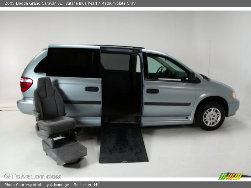 Butane Blue Pearl / Medium Slate Gray 2005 Dodge Grand Caravan SE