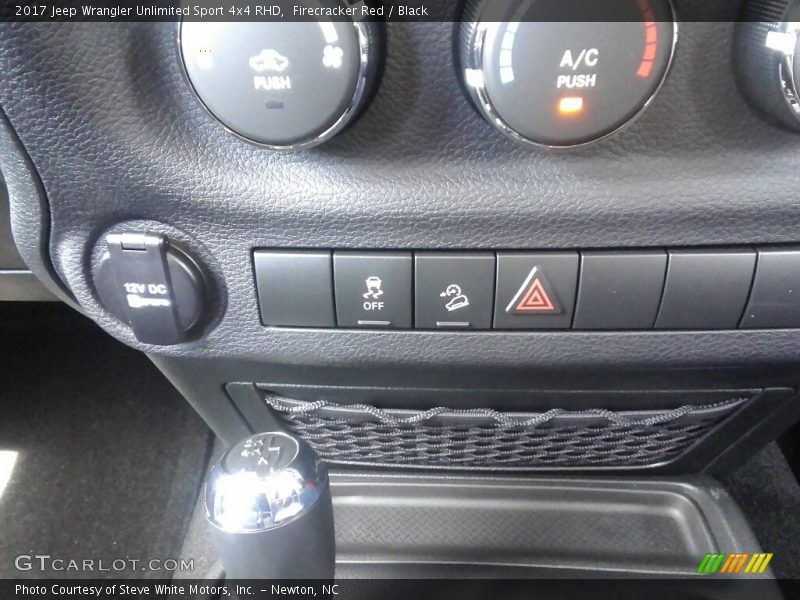 Firecracker Red / Black 2017 Jeep Wrangler Unlimited Sport 4x4 RHD