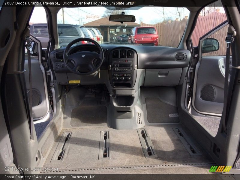 Bright Silver Metallic / Medium Slate Gray 2007 Dodge Grand Caravan SE