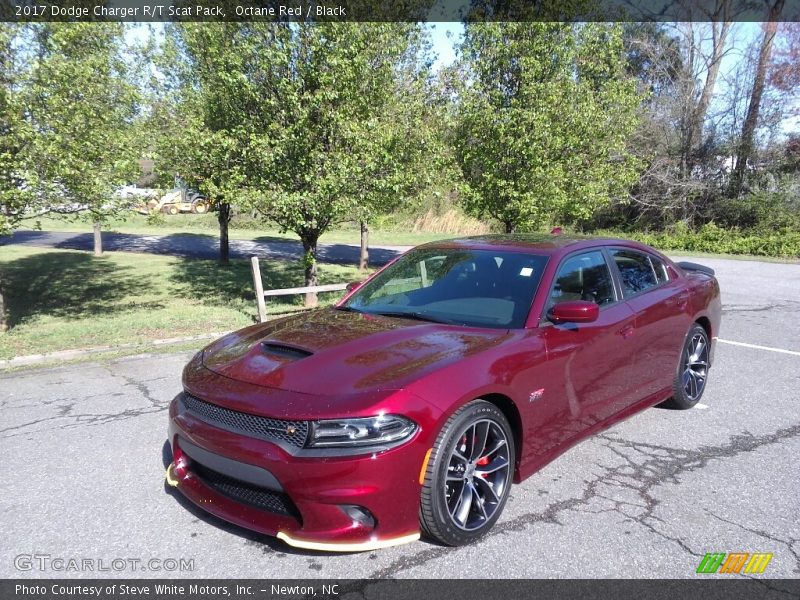 Front 3/4 View of 2017 Charger R/T Scat Pack
