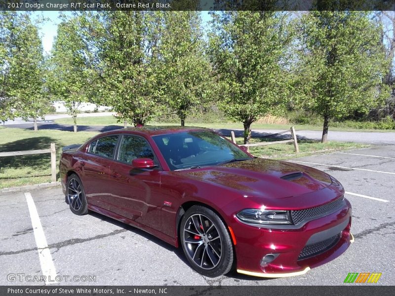 Front 3/4 View of 2017 Charger R/T Scat Pack