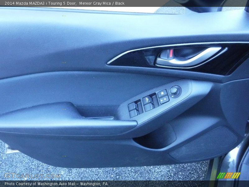 Meteor Gray Mica / Black 2014 Mazda MAZDA3 i Touring 5 Door