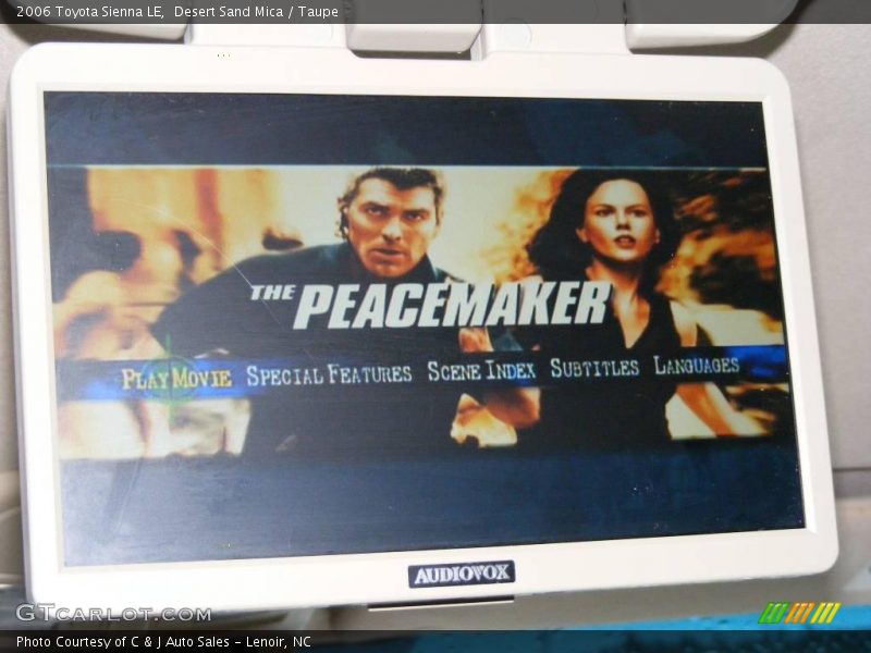 Desert Sand Mica / Taupe 2006 Toyota Sienna LE