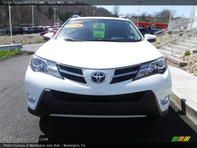 Super White / Black 2014 Toyota RAV4 XLE AWD