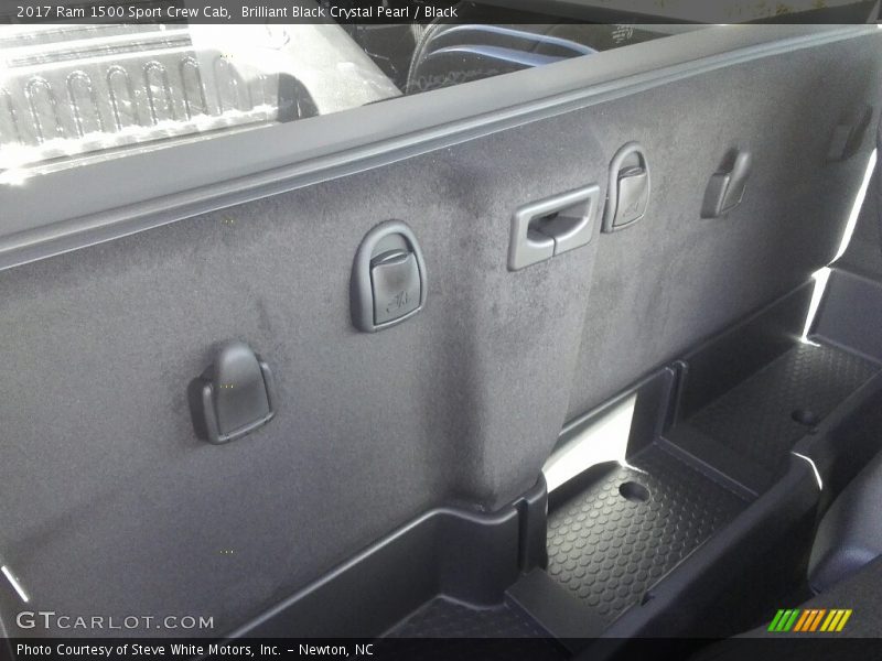 Brilliant Black Crystal Pearl / Black 2017 Ram 1500 Sport Crew Cab