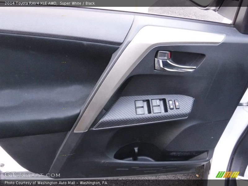 Super White / Black 2014 Toyota RAV4 XLE AWD