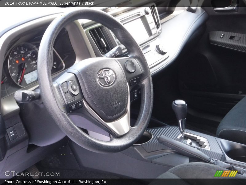 Super White / Black 2014 Toyota RAV4 XLE AWD