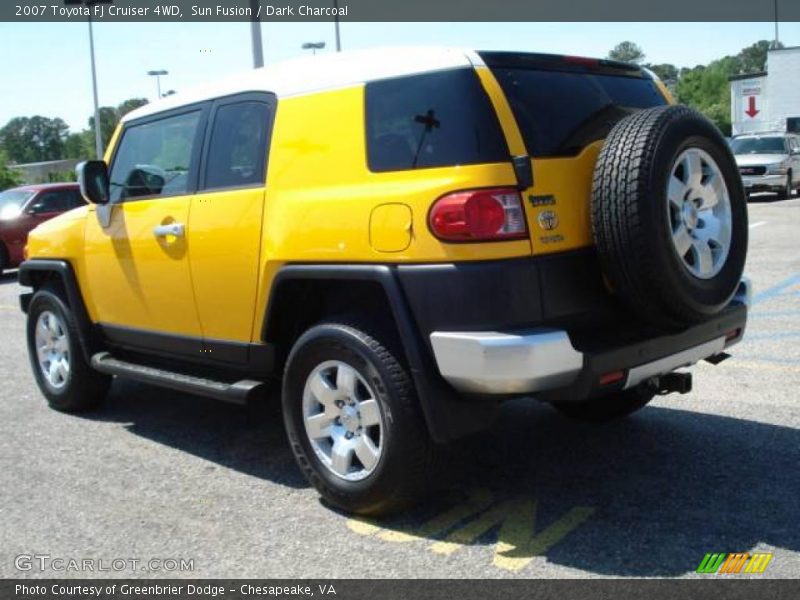 Sun Fusion / Dark Charcoal 2007 Toyota FJ Cruiser 4WD