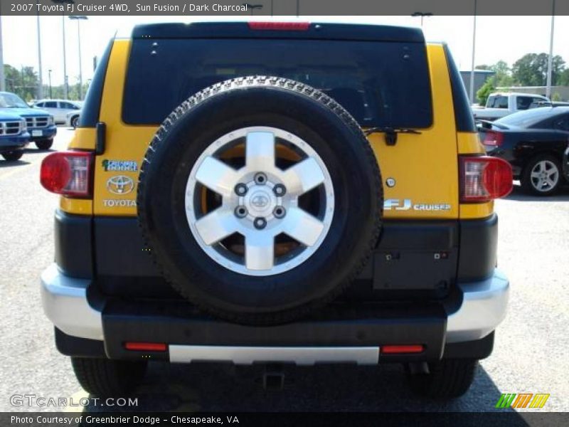 Sun Fusion / Dark Charcoal 2007 Toyota FJ Cruiser 4WD
