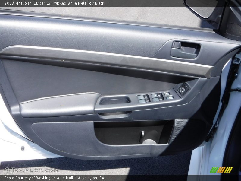 Wicked White Metallic / Black 2013 Mitsubishi Lancer ES