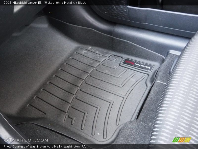 Wicked White Metallic / Black 2013 Mitsubishi Lancer ES