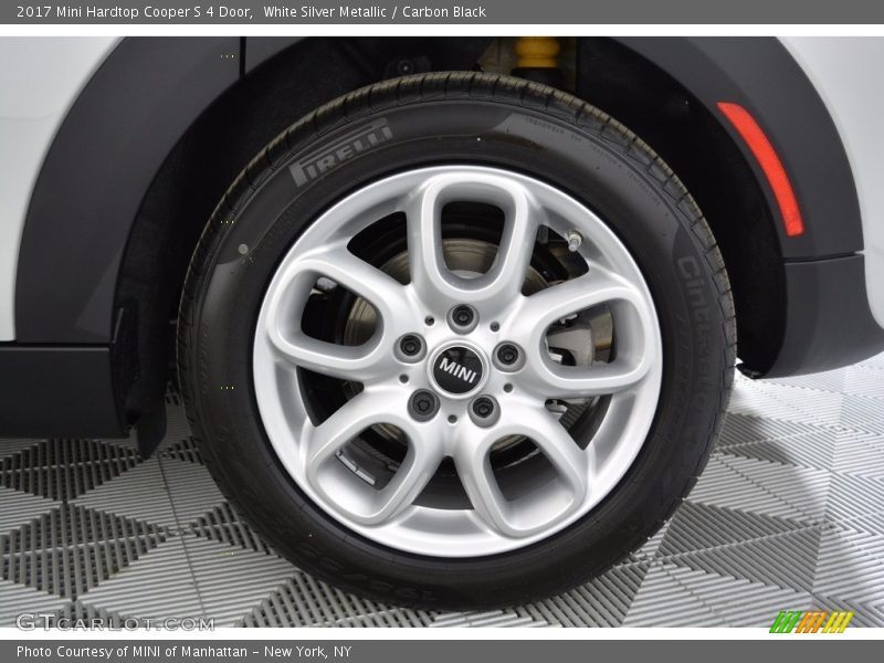 White Silver Metallic / Carbon Black 2017 Mini Hardtop Cooper S 4 Door