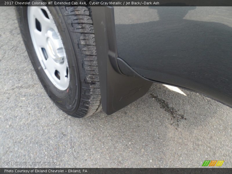 Cyber Gray Metallic / Jet Black/­Dark Ash 2017 Chevrolet Colorado WT Extended Cab 4x4